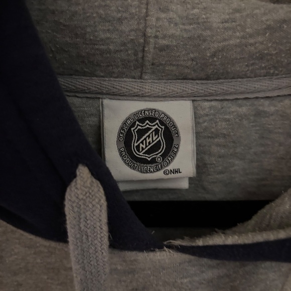 NHL Toronto Maple Leafs Hoodie - Picture 3 of 4